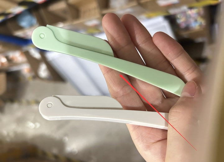 Coltello pieghevole portatile per sopracciglia Tipo protettivo per principianti
