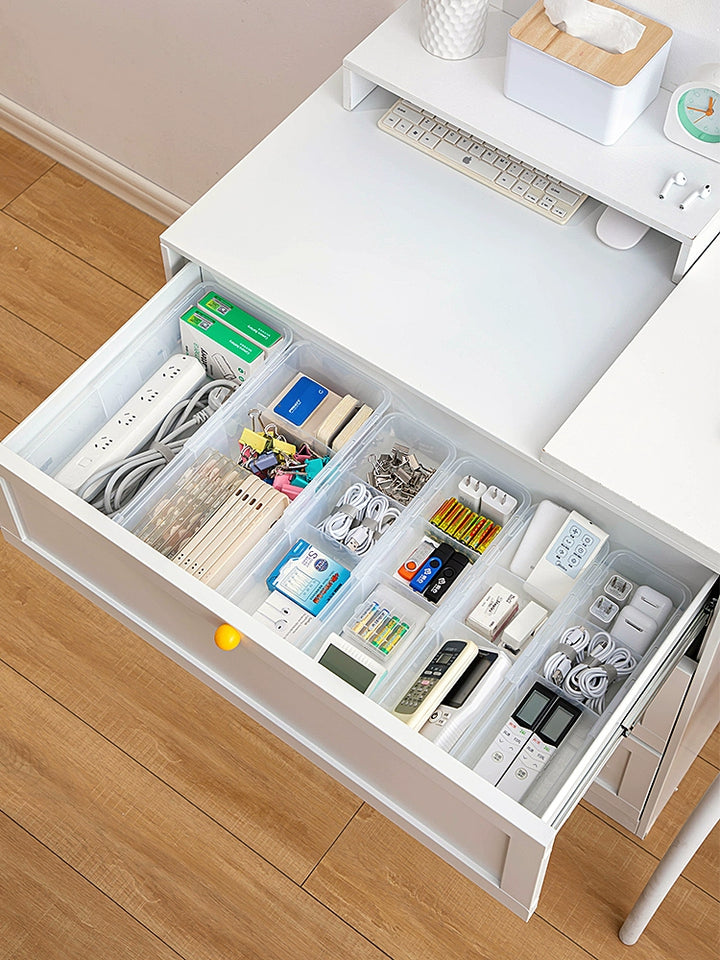 Scatola portacavi retrattile per cavi dati