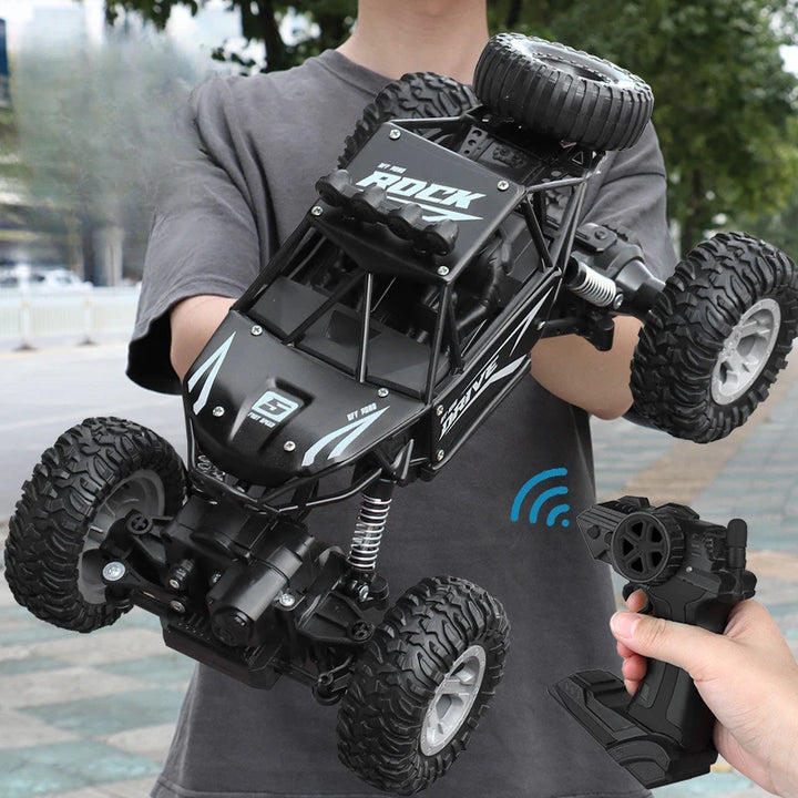 S0b63bdc358544537a6cacf41d813b93bj