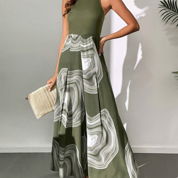 Tuta verde con scollo all'americana da donna